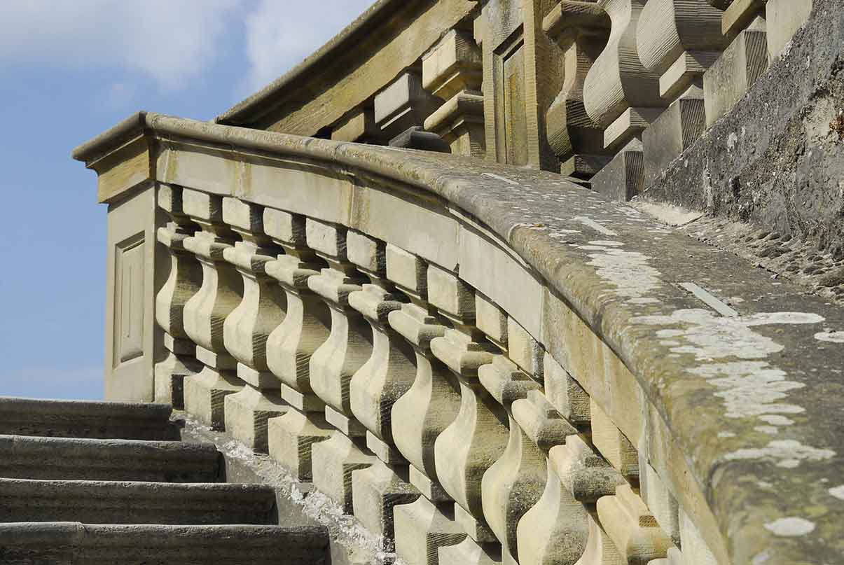 Balustrade Sachverständiger und Gutachter für Immobilien Bernd A. Binder